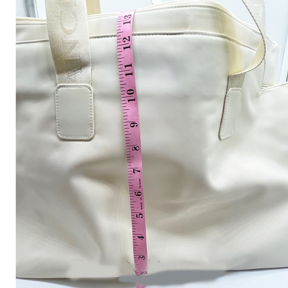 Vintage Burberry Fragrance Beige Duffle Tote Bag Novacheck Tag - Picture 5 of 12